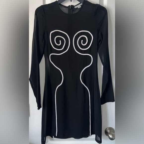 TOPSHOP NWOT LONG SLEEVE SWIRL CONTRAST STITCH DETAIL MINI DRESS IN BLACK - Picture 4 of 9